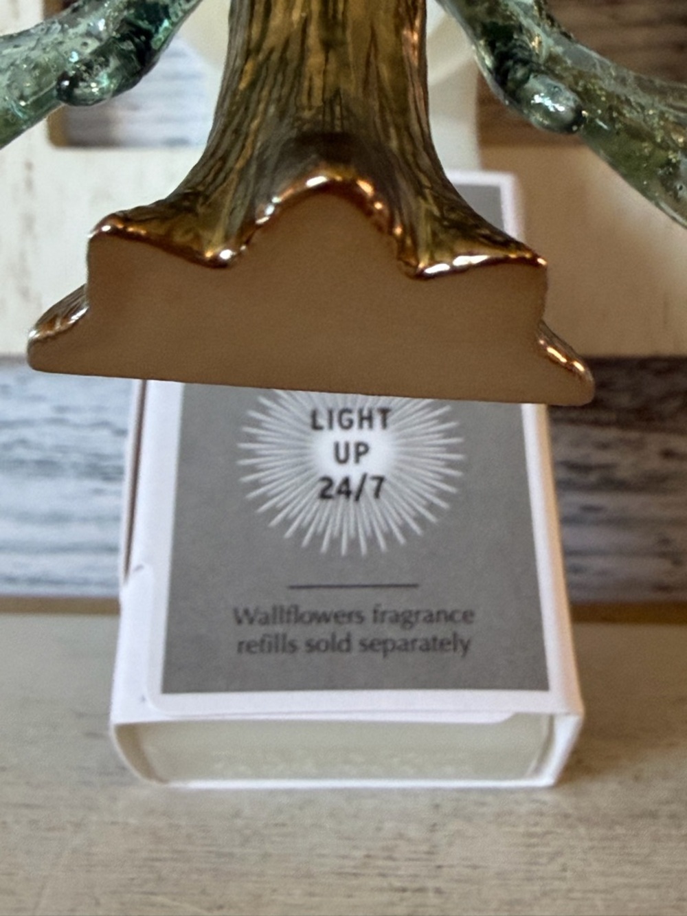 Bath & Body Works Christmas Natural PINE TREE Wallflower Plug-in Nightlight New - Picture 2 of 4